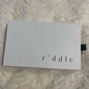 Riddle The Sample Kit